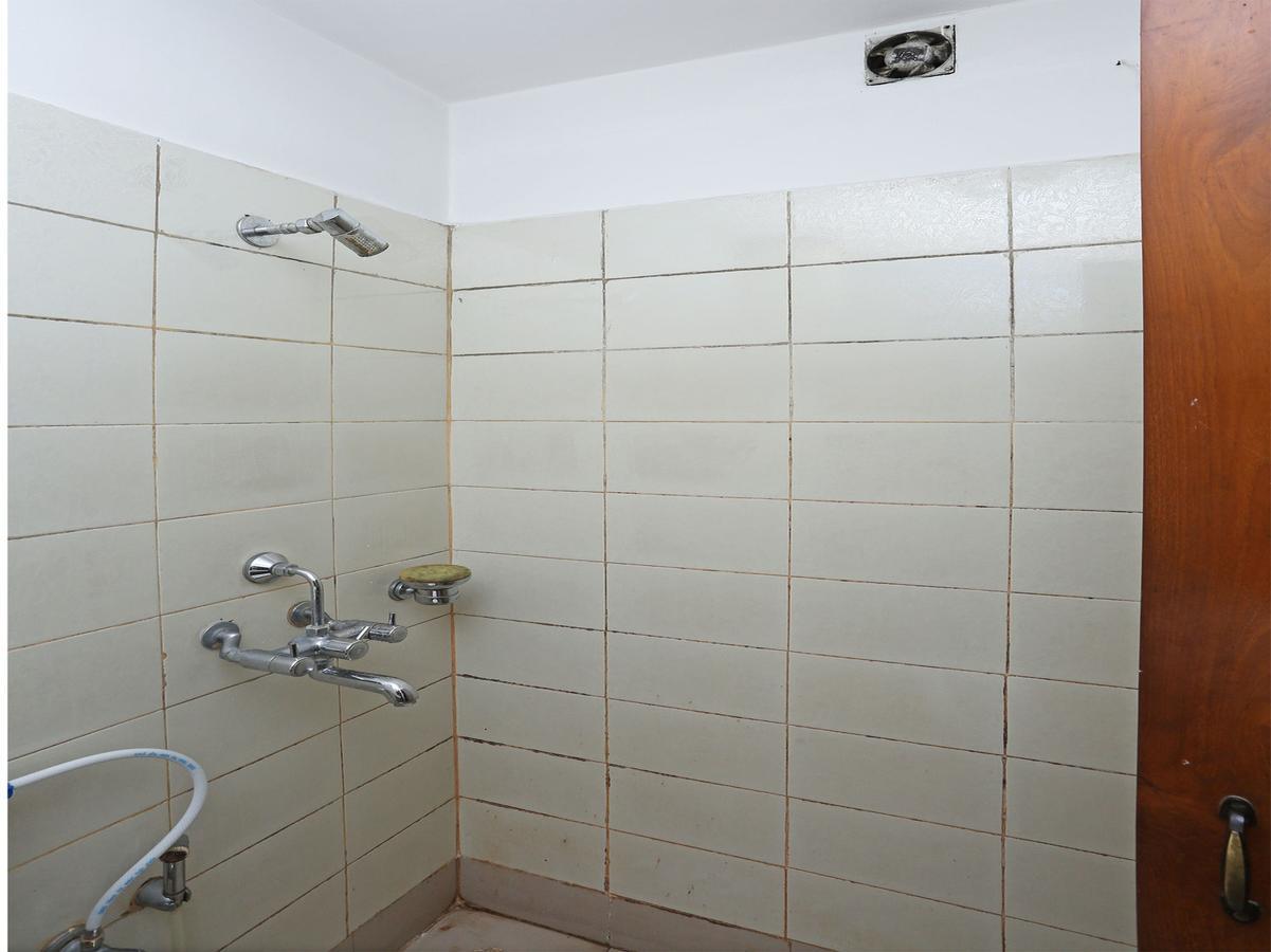 Hotel Amrit Regency Guwahati Buitenkant foto
